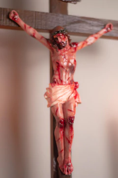 58cm Barroco - Crucifixo Realista com Base - loja online