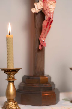58cm Flagelo - Crucifixo Realista com Base na internet
